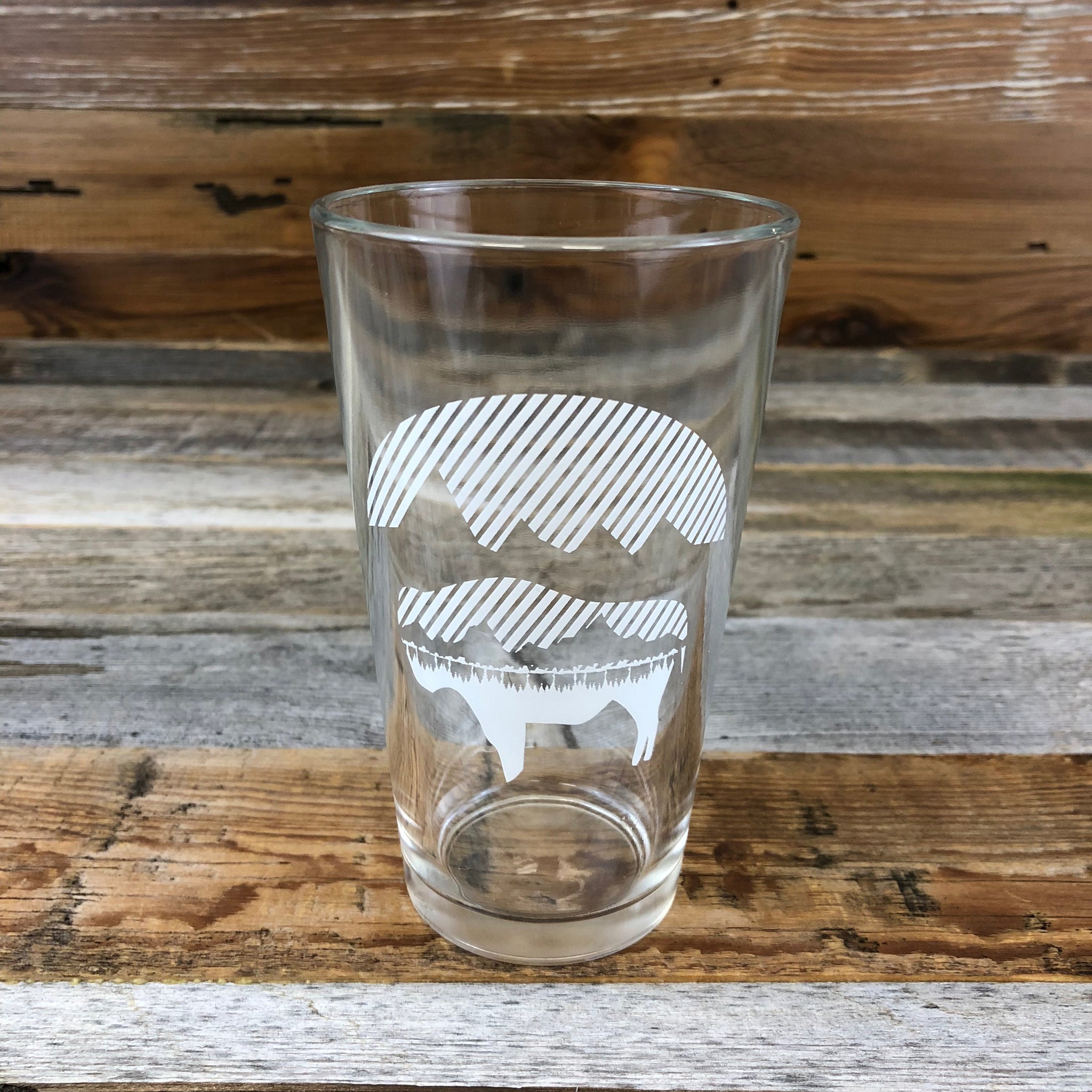 Bison Moon Pint Glass | WyoMade Accessories | 16 oz