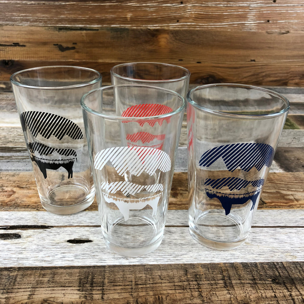 Bison Moon Pint Glass | WyoMade Accessories | 16 oz